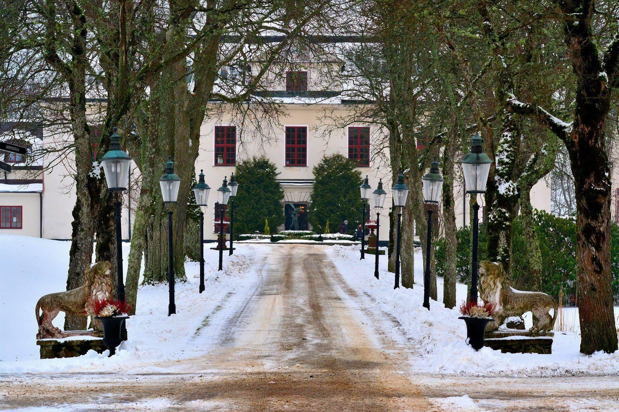 Haeringe Slott Hotel Musko Havsbad Exterior photo